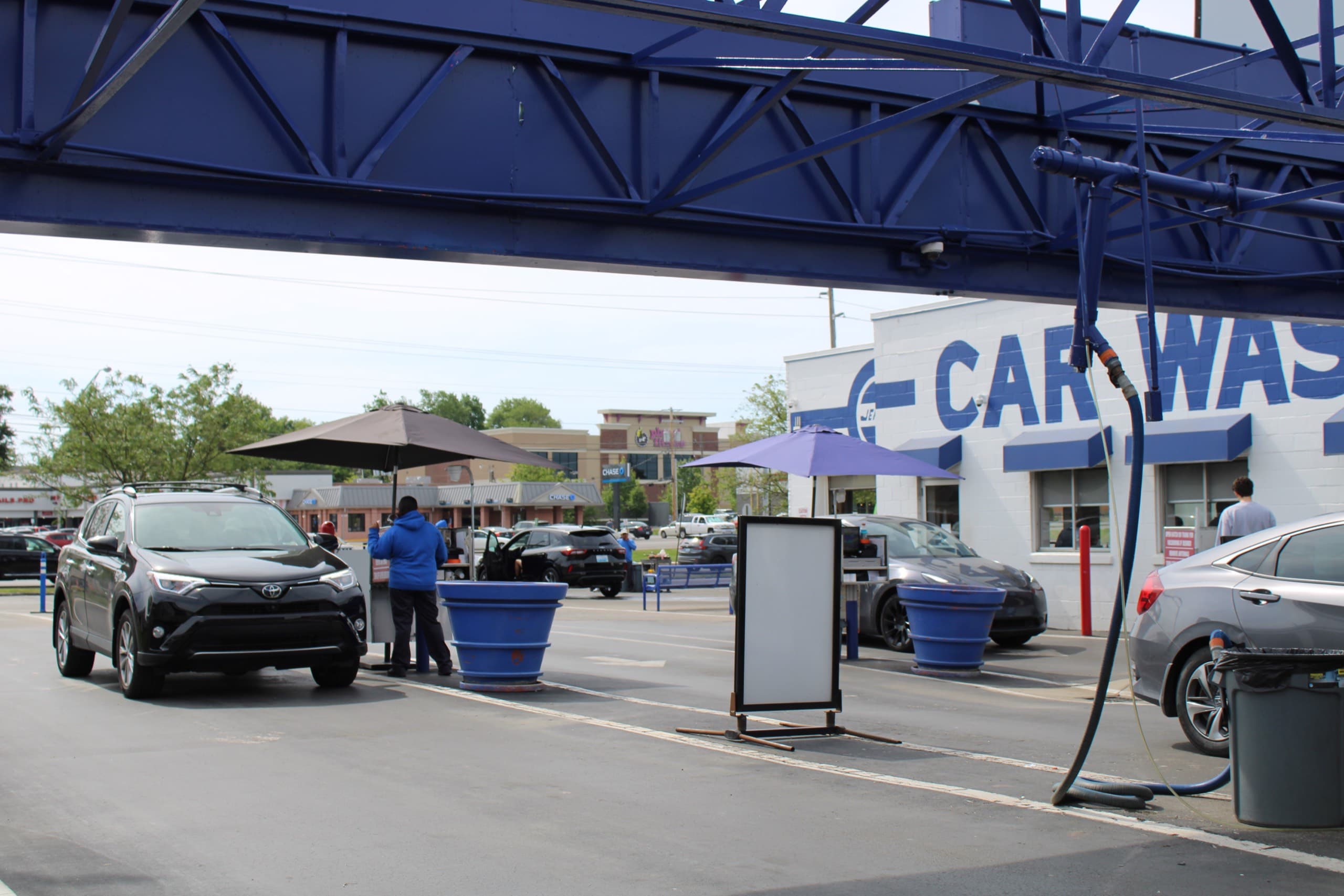 Jeff's Car Wash in Lexington, KY